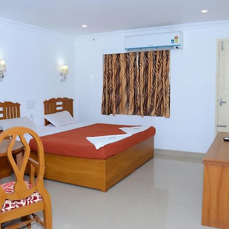 Princess Residency Nedumbassery Chambre photo