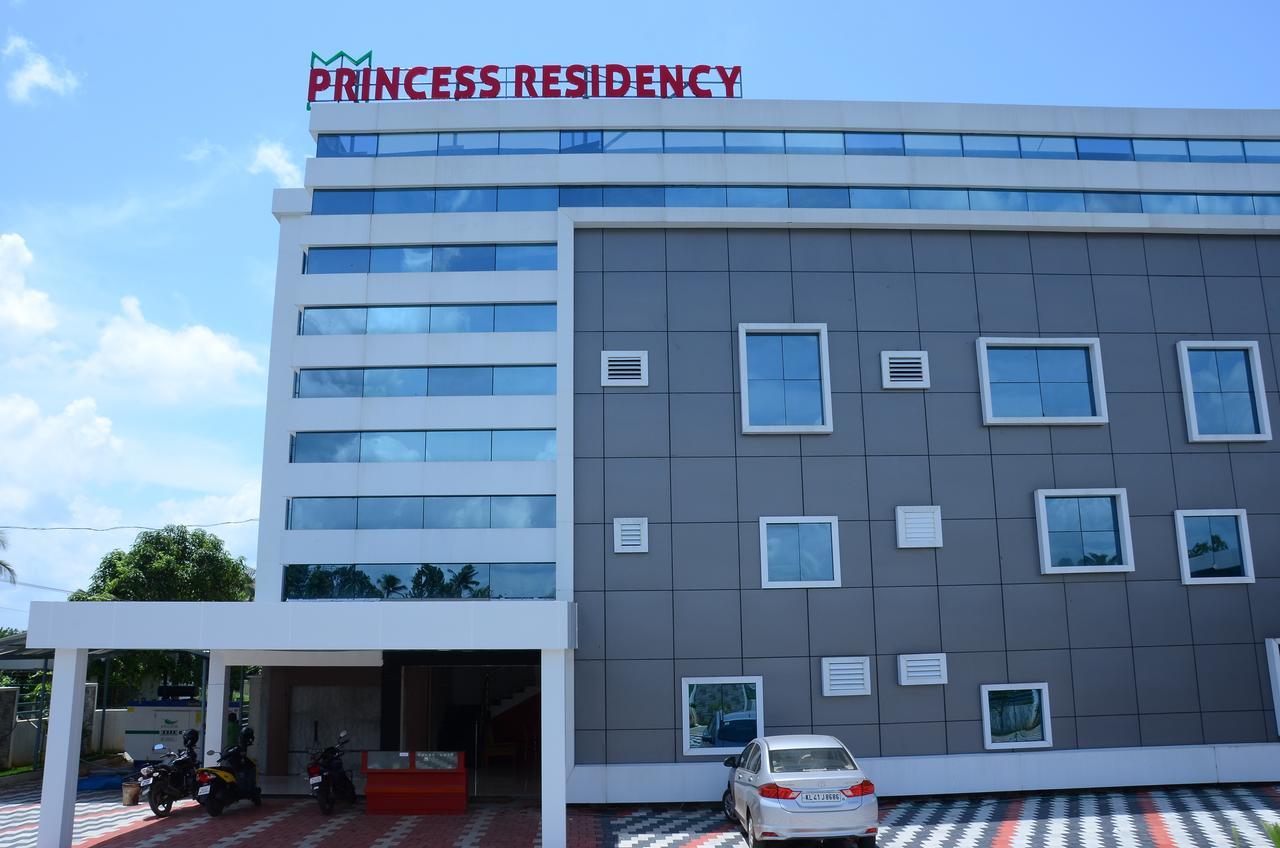 Princess Residency Nedumbassery Extérieur photo